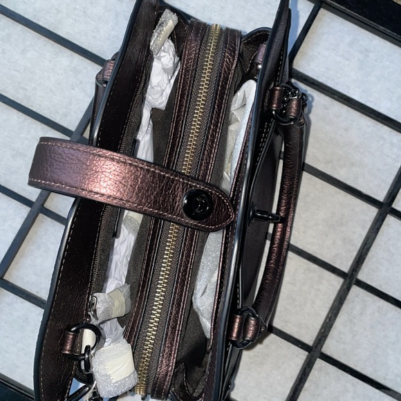 Coach. Mercer 24 - Picture 8 of 14